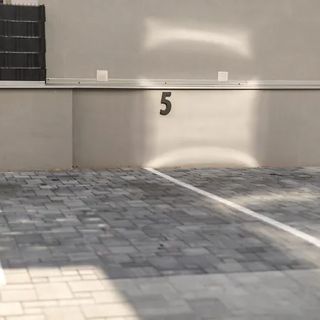 Harizma - Avenija Apartament