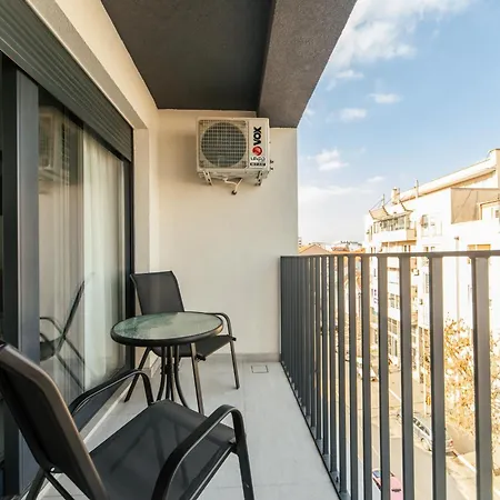 Harizma - Avenija Apartament *